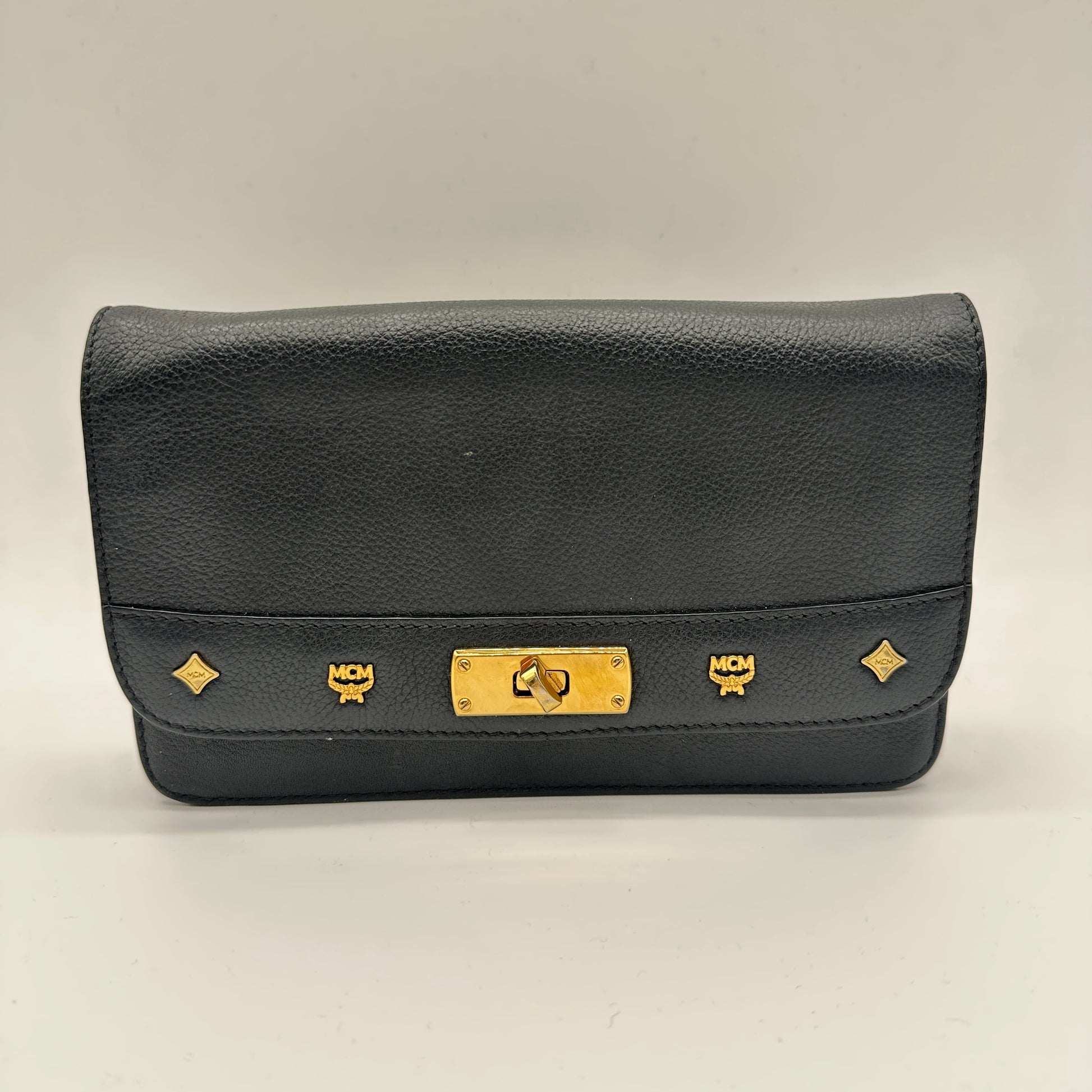 Black Clutch