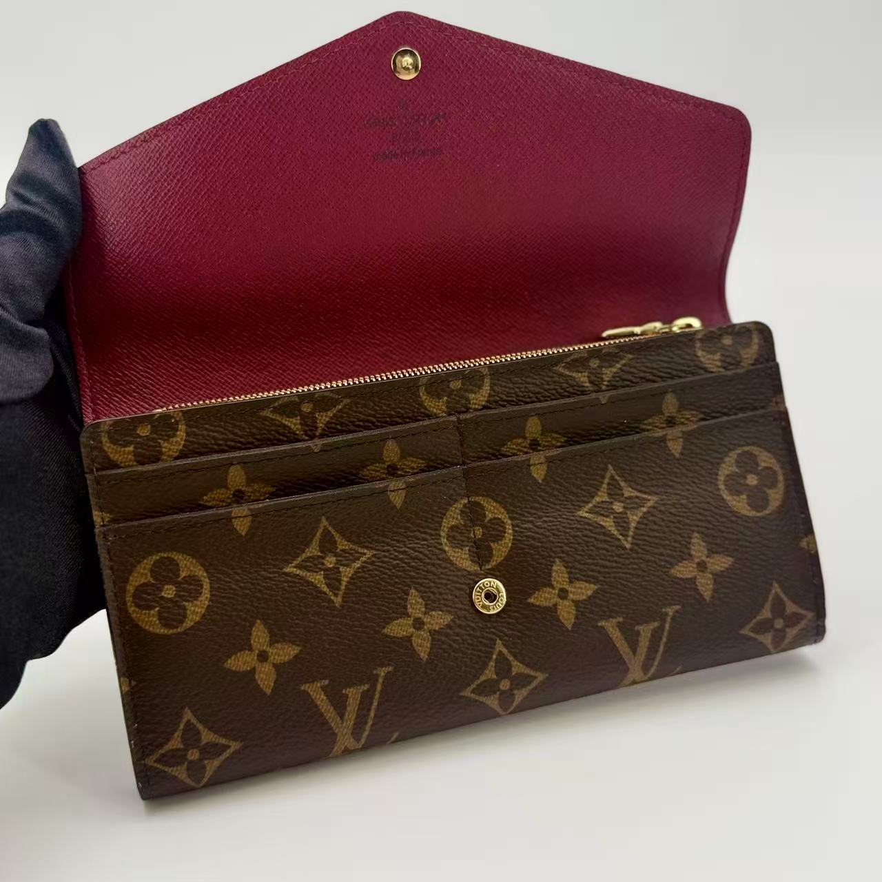 Sarah Wallet NM Monogram Canvas