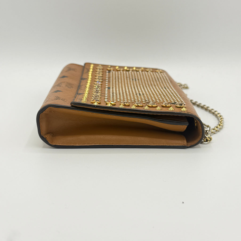 Visetos Studded Chain Wallet Cognac