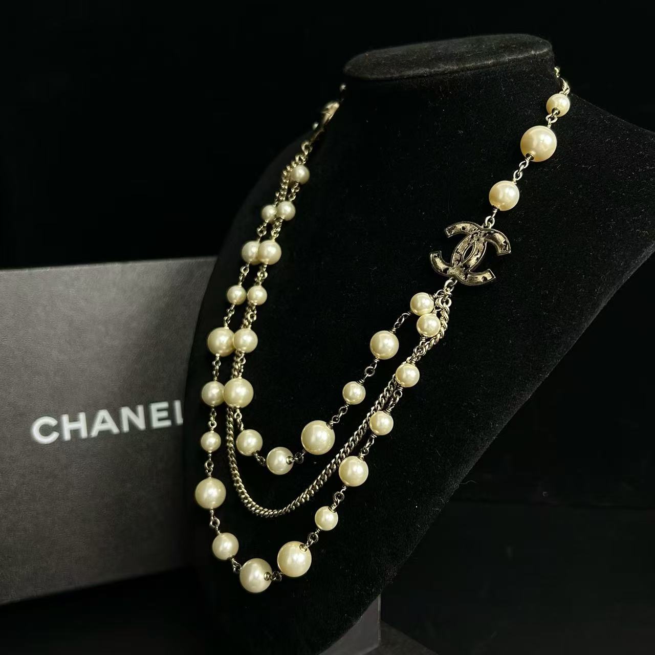 Chanel Pearl CC Long Necklace Gold LDZ0083