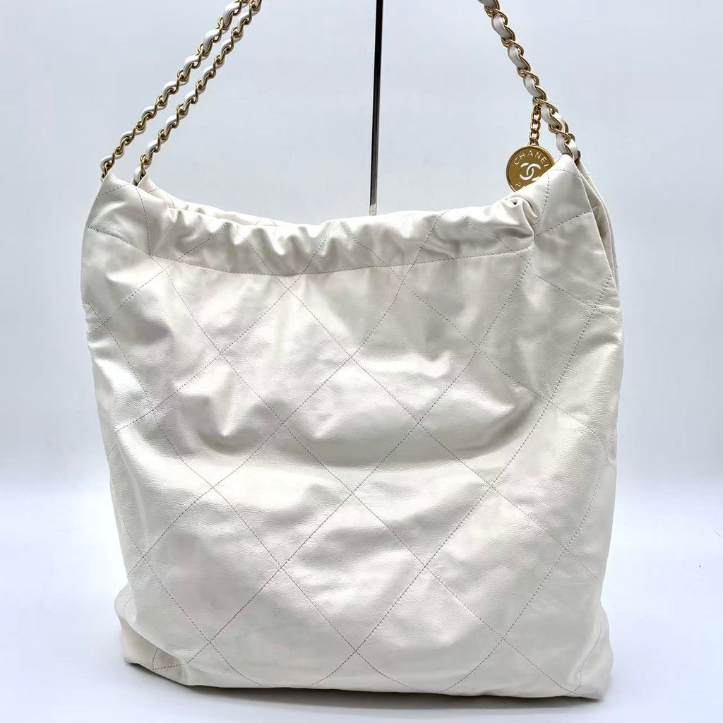 22 Chain Hobo Quilted Calfskin Large