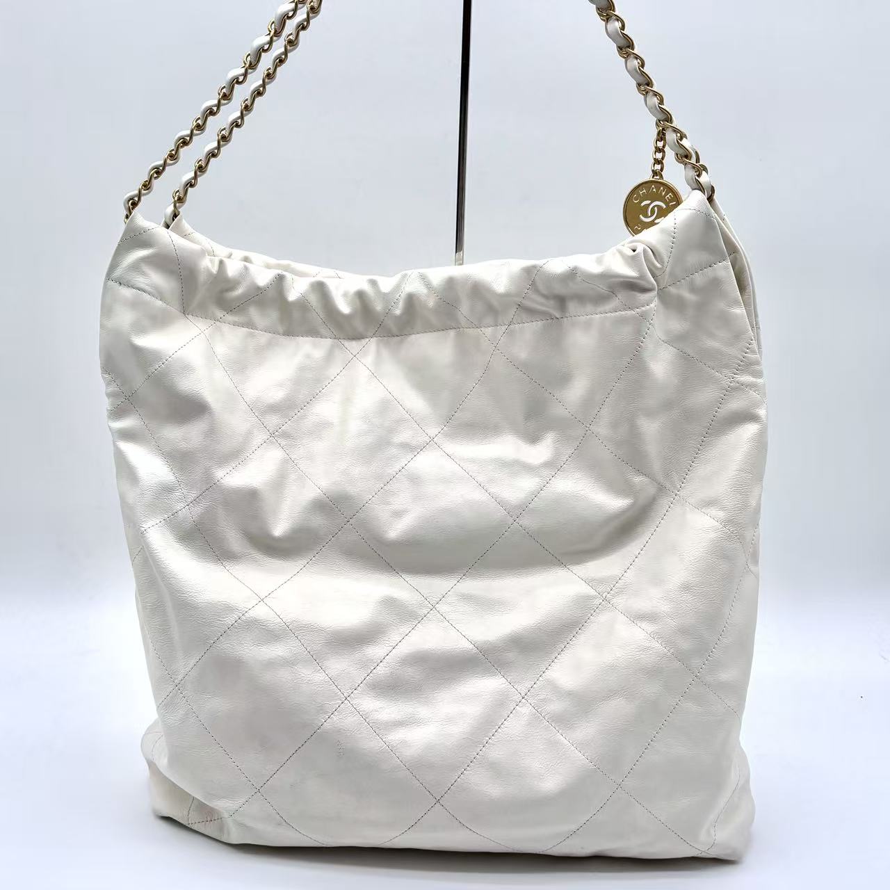 22 Chain Hobo Quilted Calfskin Large