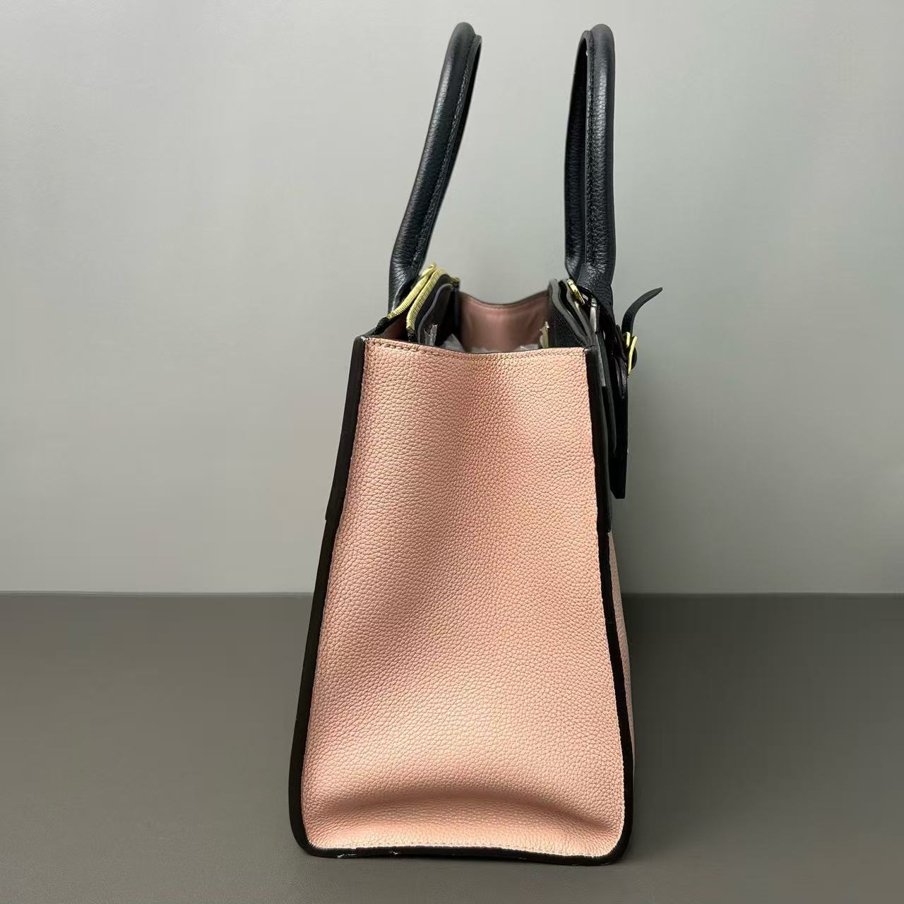 Louis Vuitton City Steamer MM  Bi-Color Calfskin Handbag LDZ0019