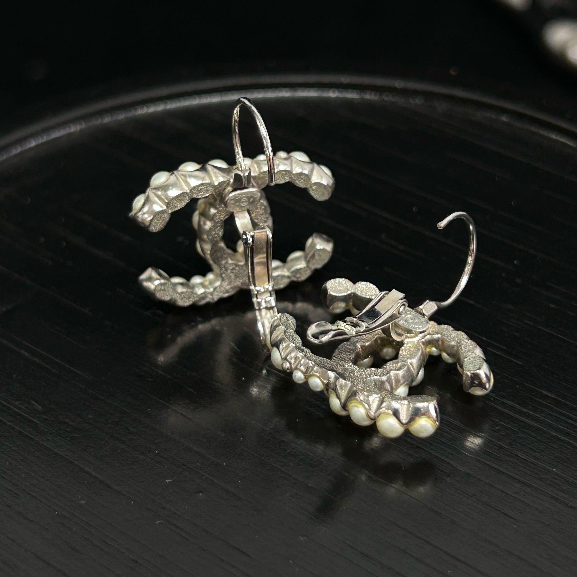 Chanel Pearl CC Logo Earrings Twins LDJ3684