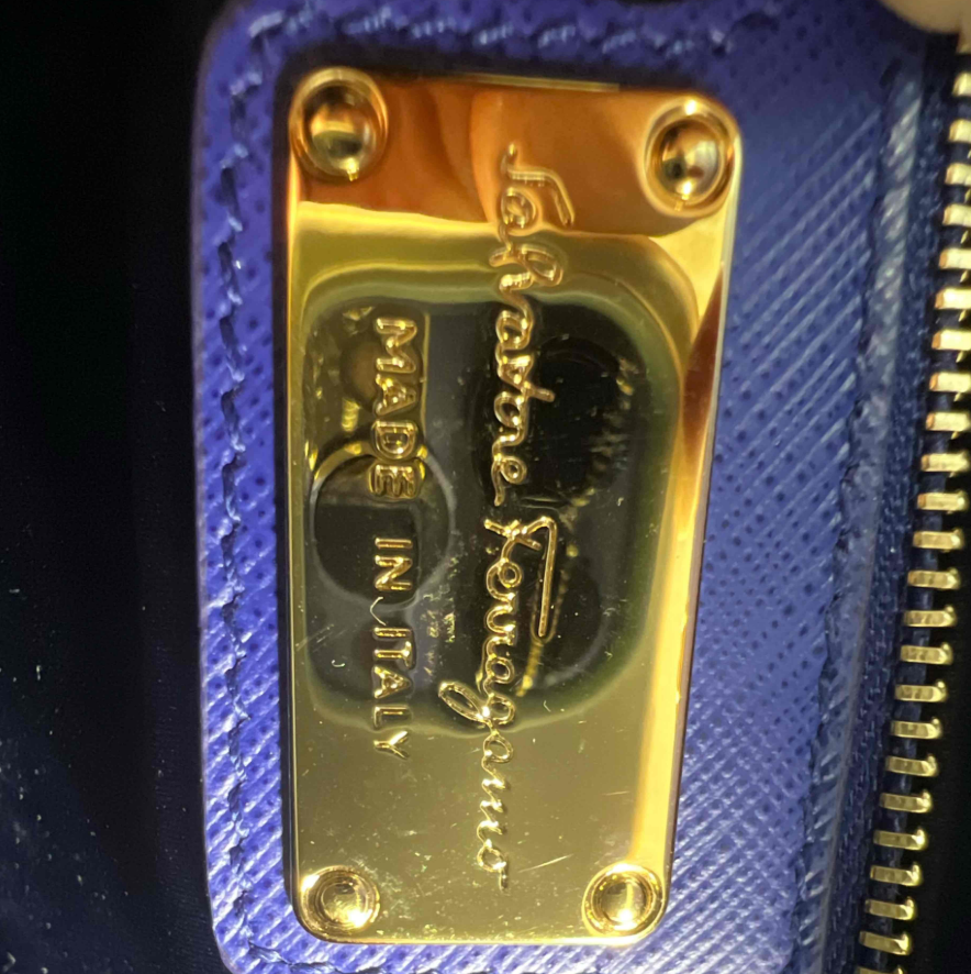 Salvatore Ferragamo Ginny Vara Bow Chain Shoulder Bag W23622
