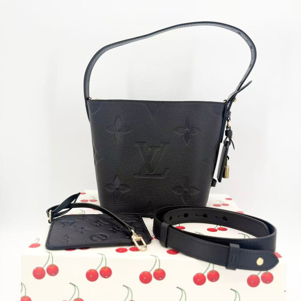 All In Bucket Bag Monogram Empreinte Giant BB