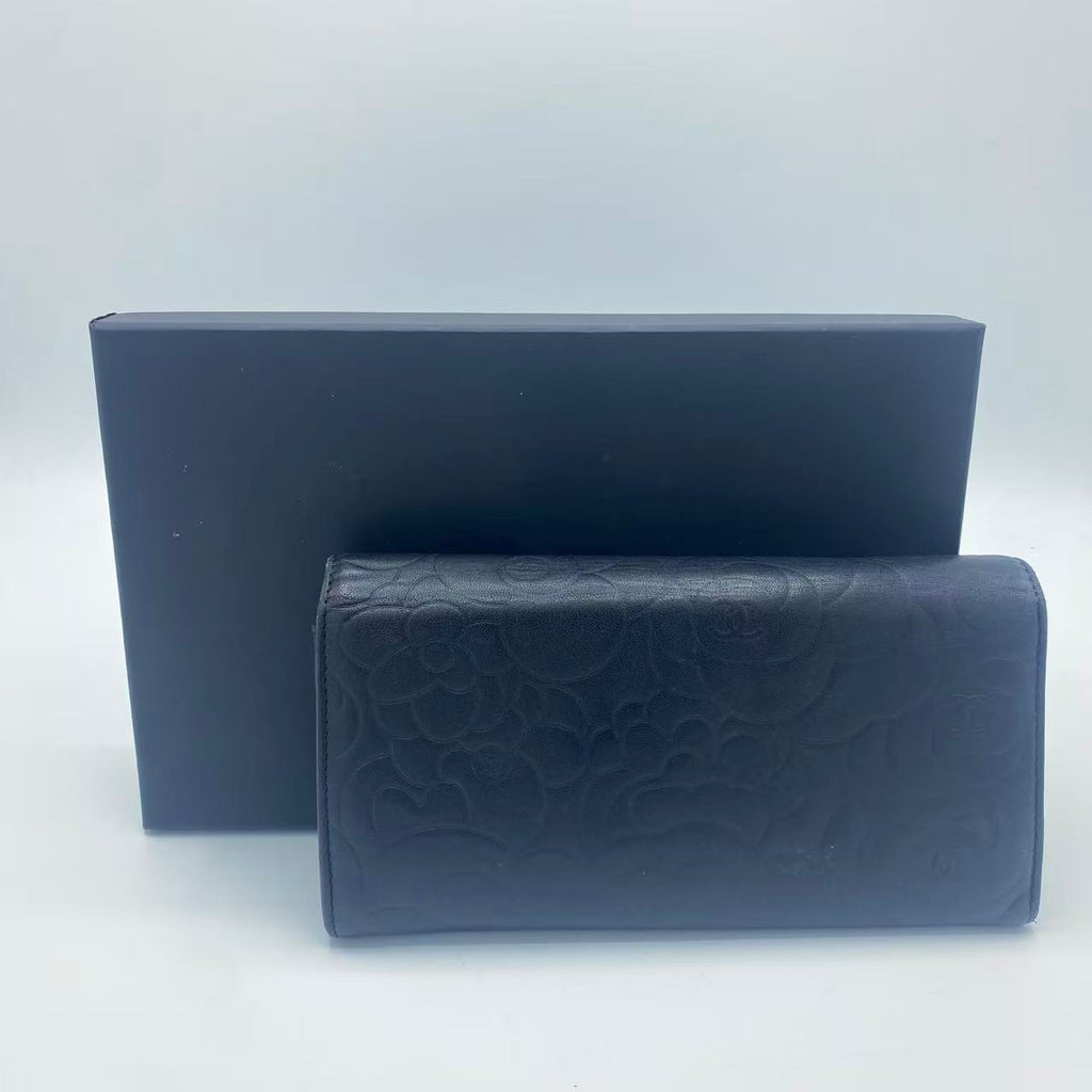 CHANEL Camellia Bifold Long Wallet Black Leather