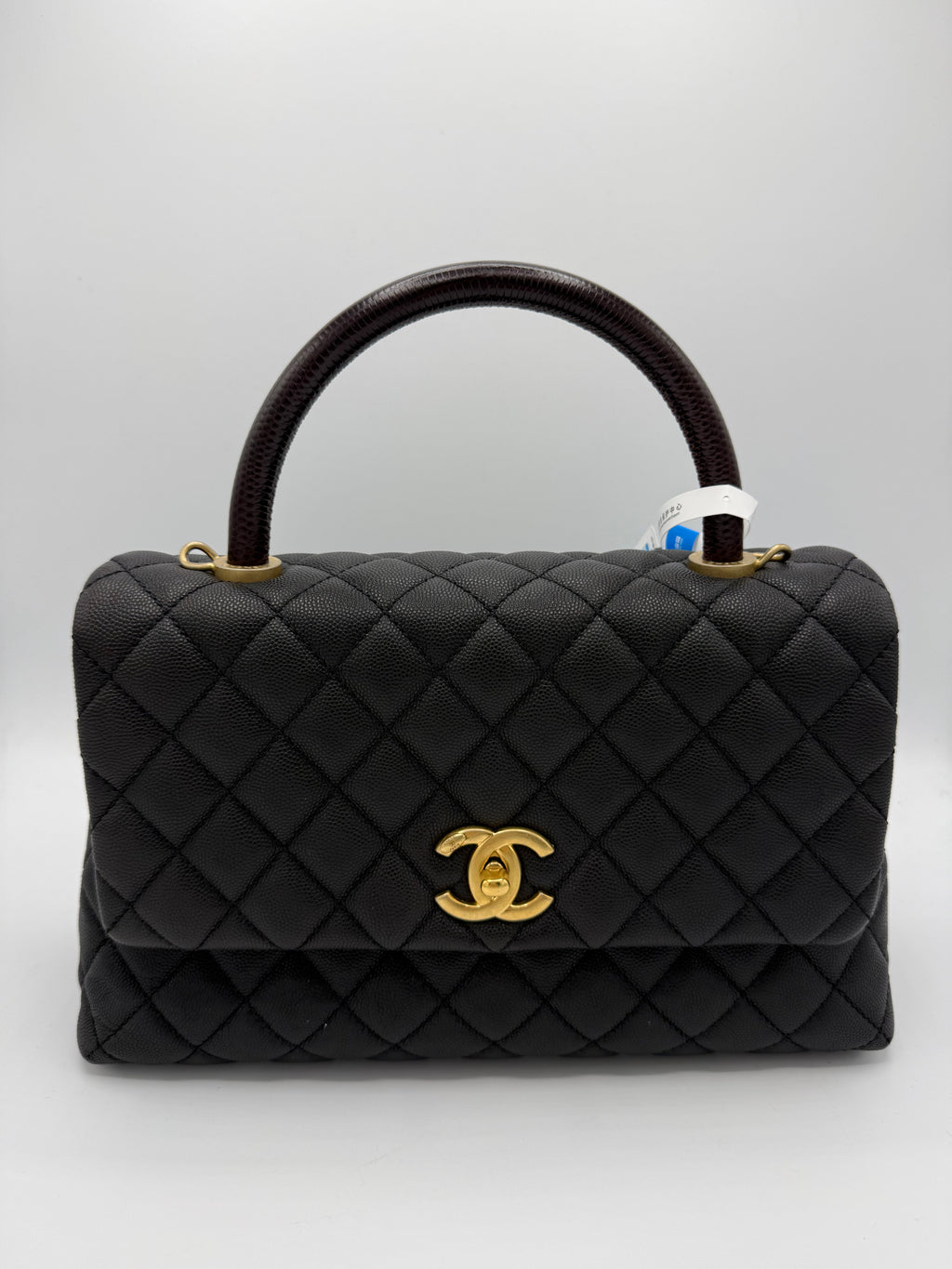 B12235 Chanel coco handle medium Black Caviar leather gold hardware