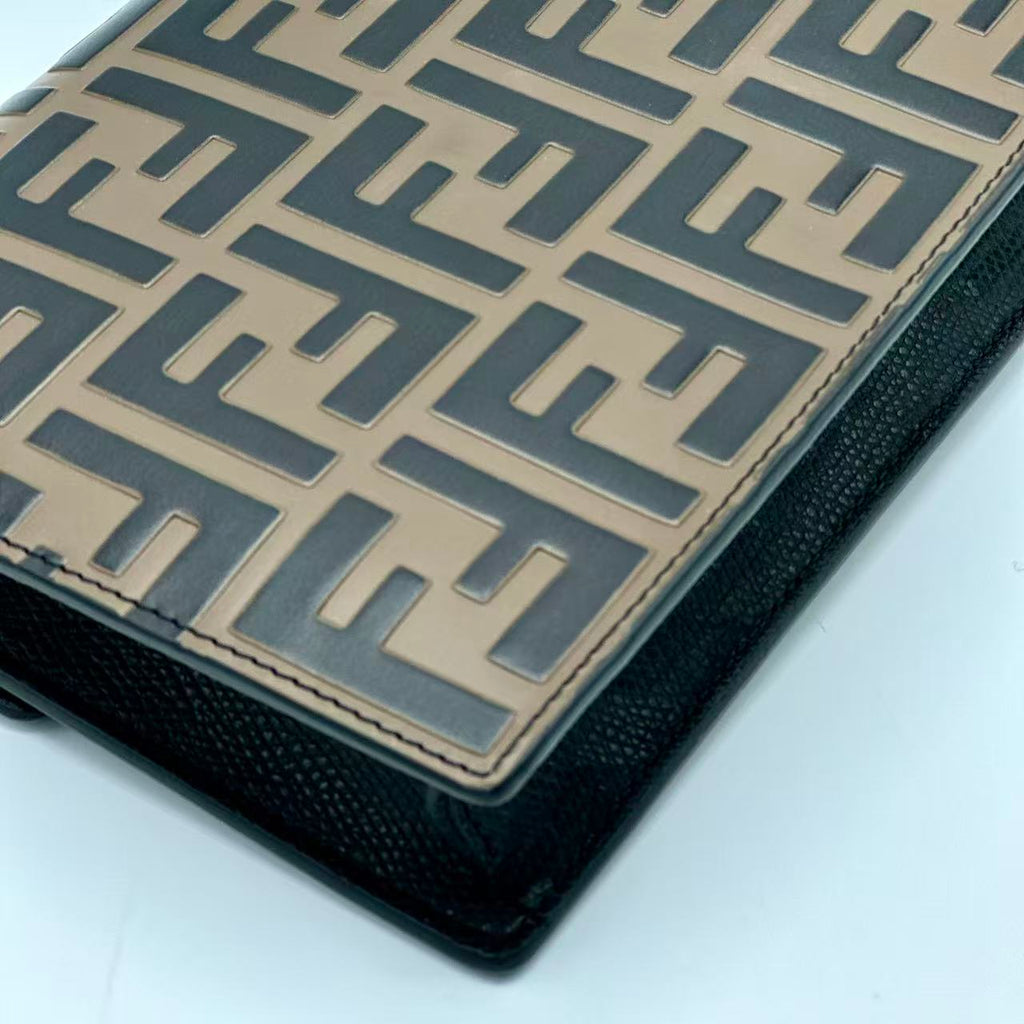 Envelope Wallet on Chain Zucca Embossed Leather