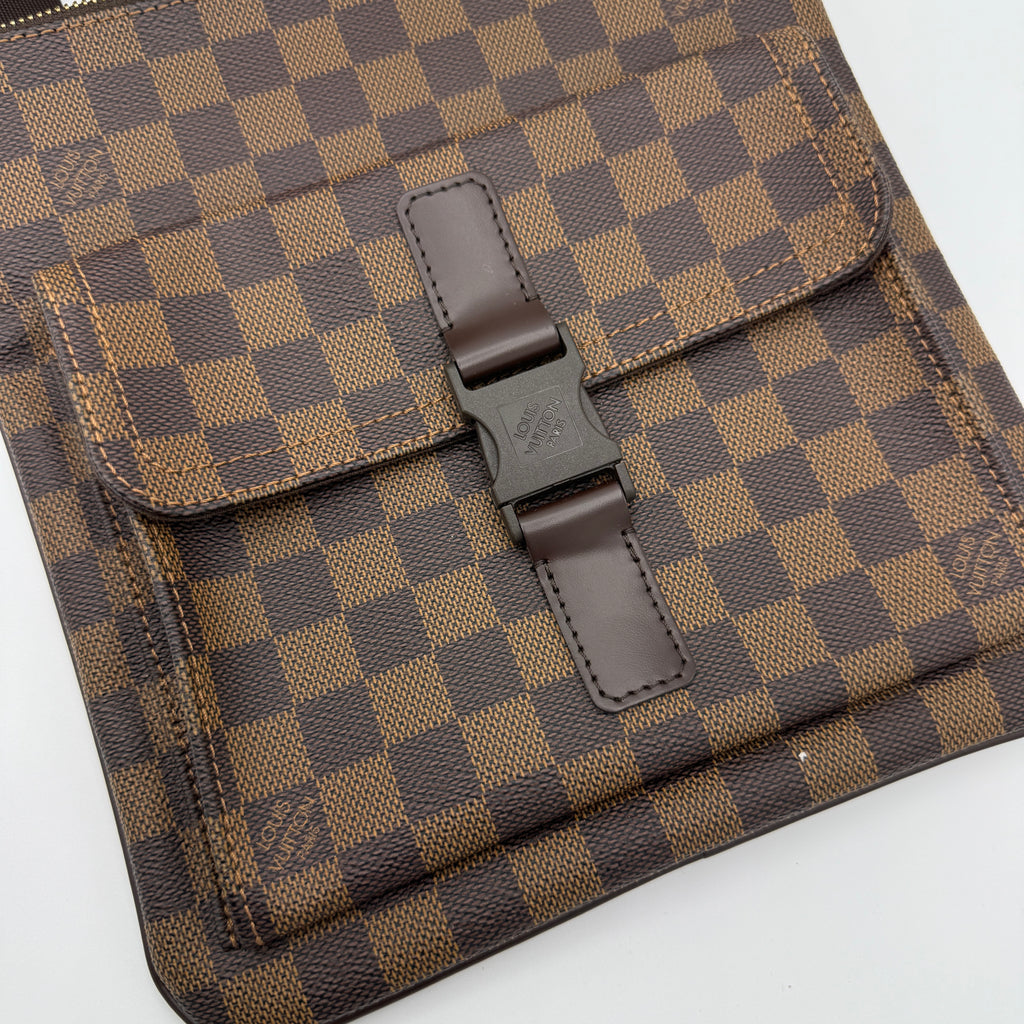 Damier Ebene Pochette Melville