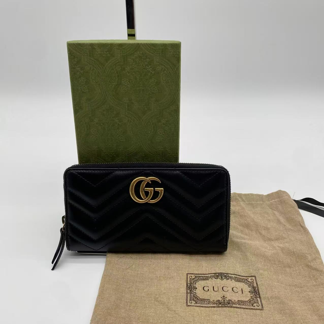 GG Marmont Zip Around Wallet