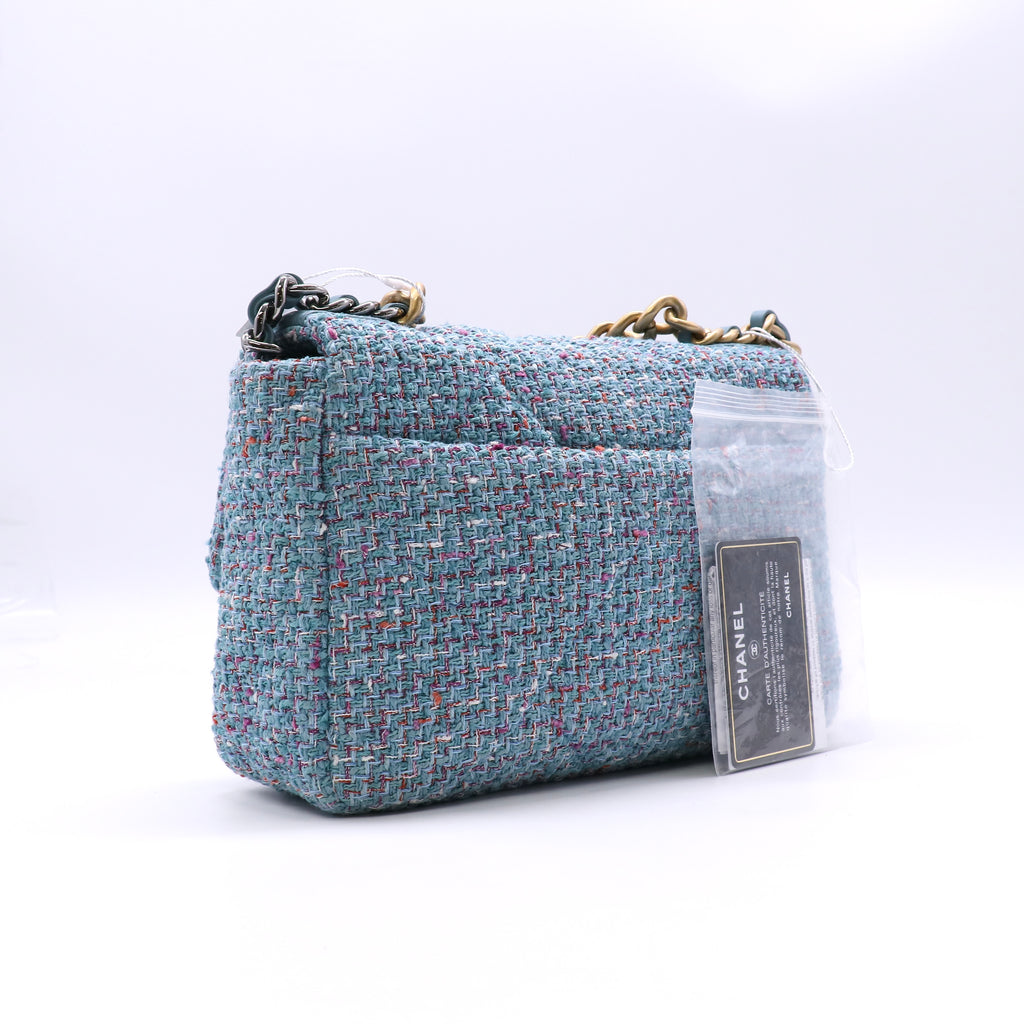 19 Flap Bag Quilted Tweed Medium crossbody bag