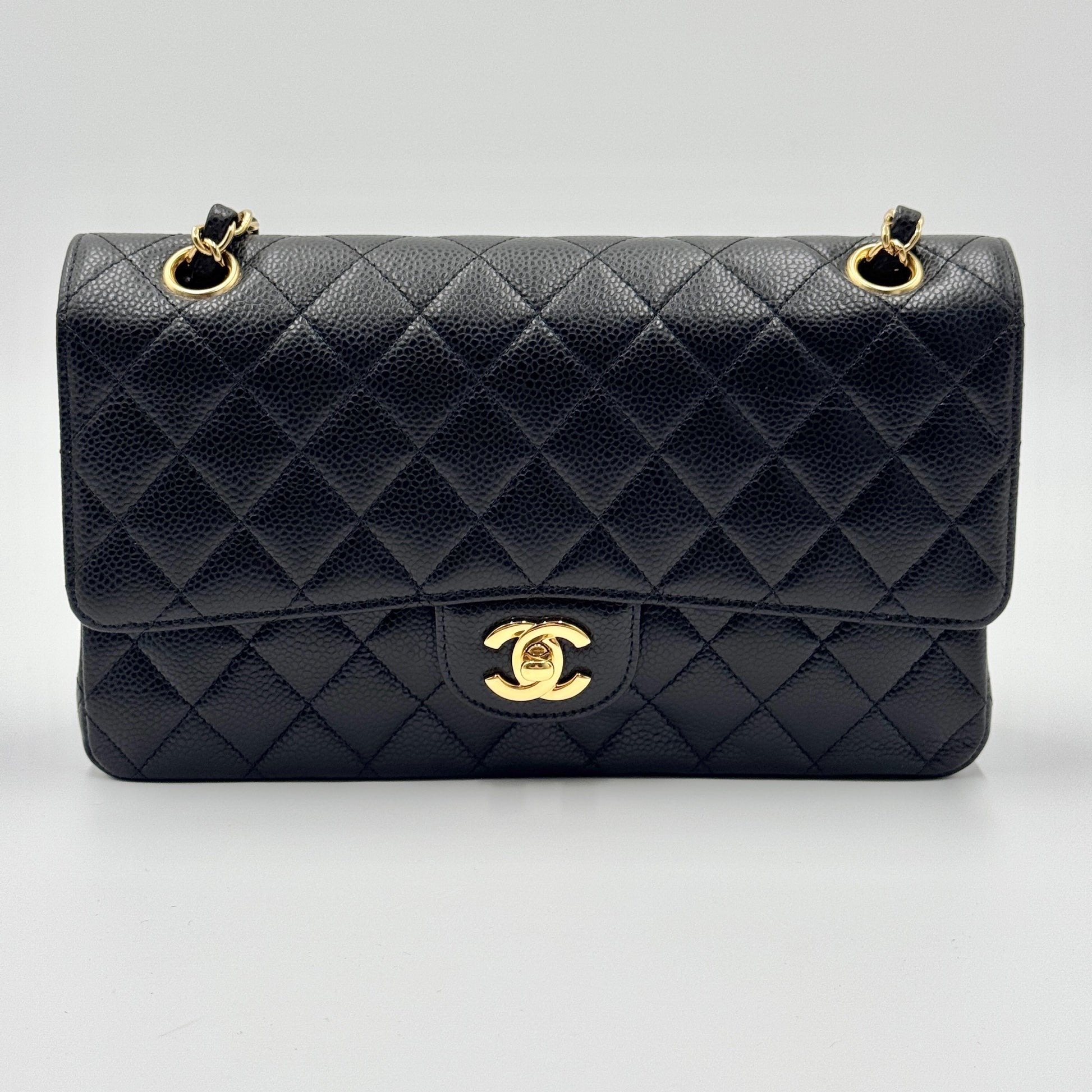 Classic double flap medium caviar black microchip