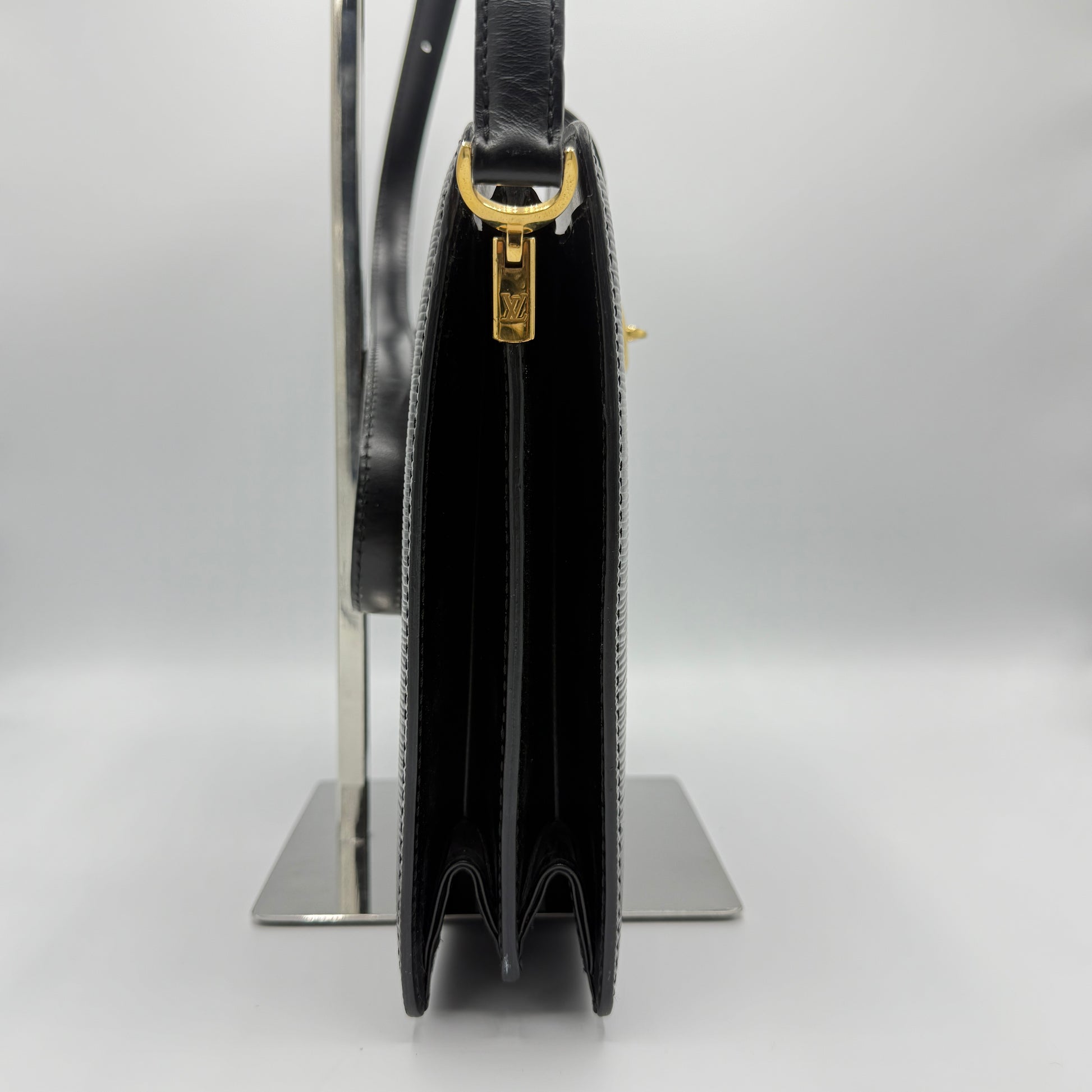 Epi Capuchin Shoulder Bag Black Vintage