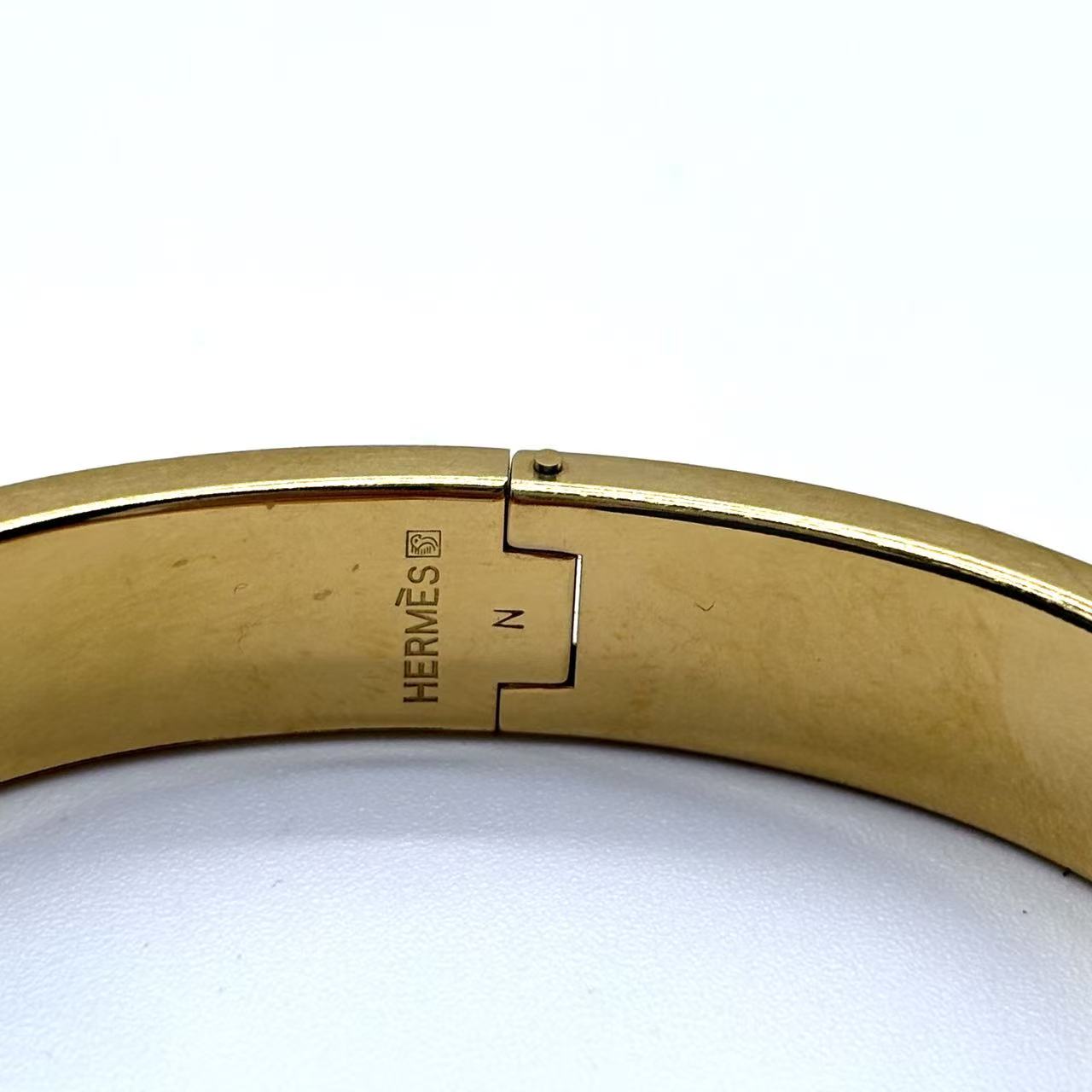 Clic H Pink Enamel Gold Plated Narrow Bracelet