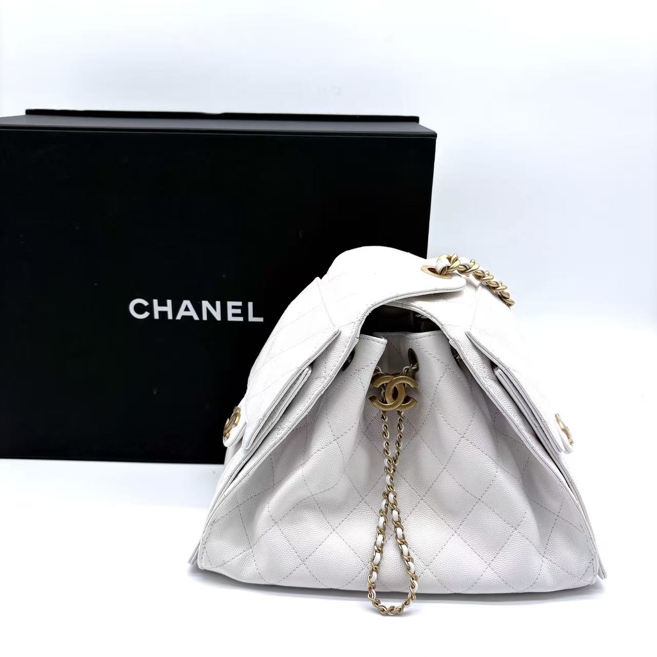 Chanel 25 leather handbag