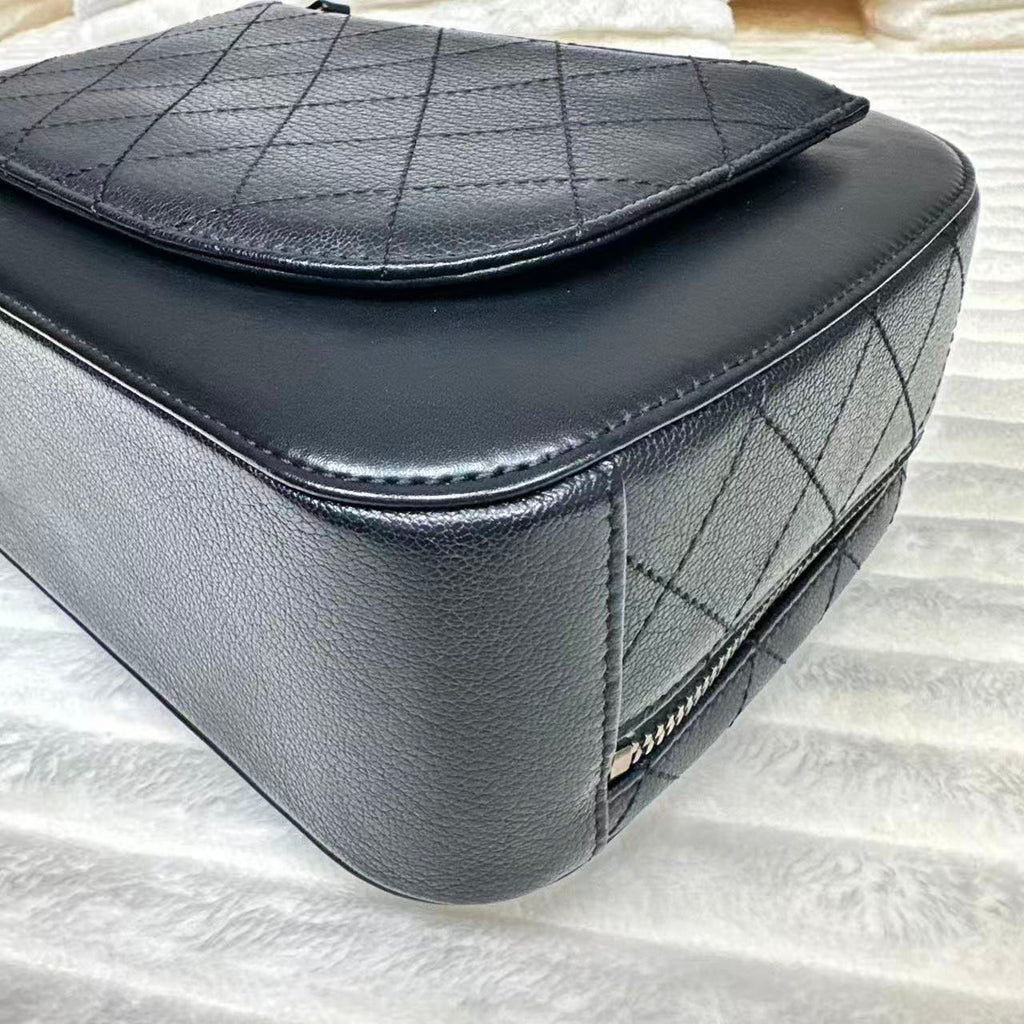 black goatskin leather coco curve small vanity case
