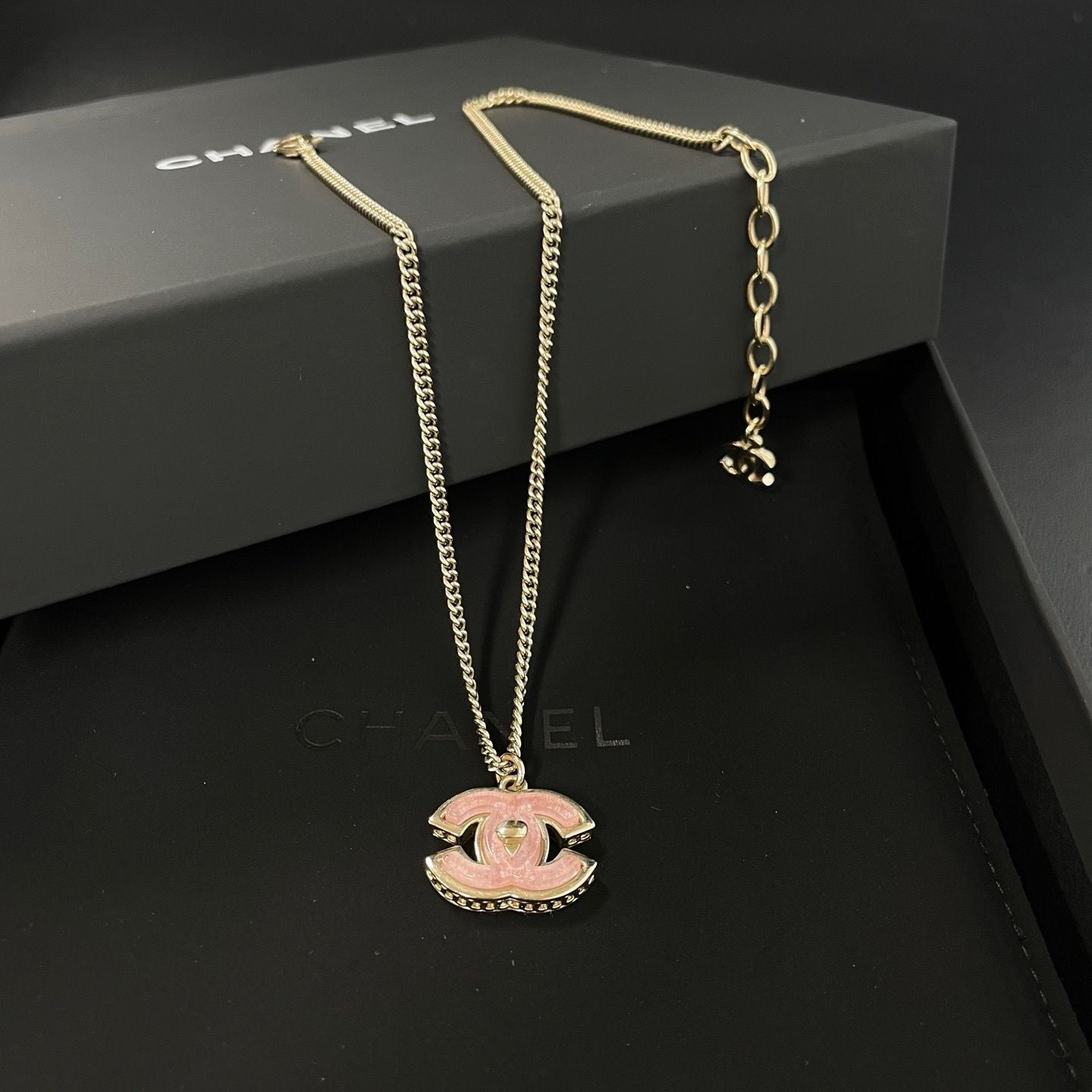 Chanel Pearl CC Chain Necklace twins LDZ908