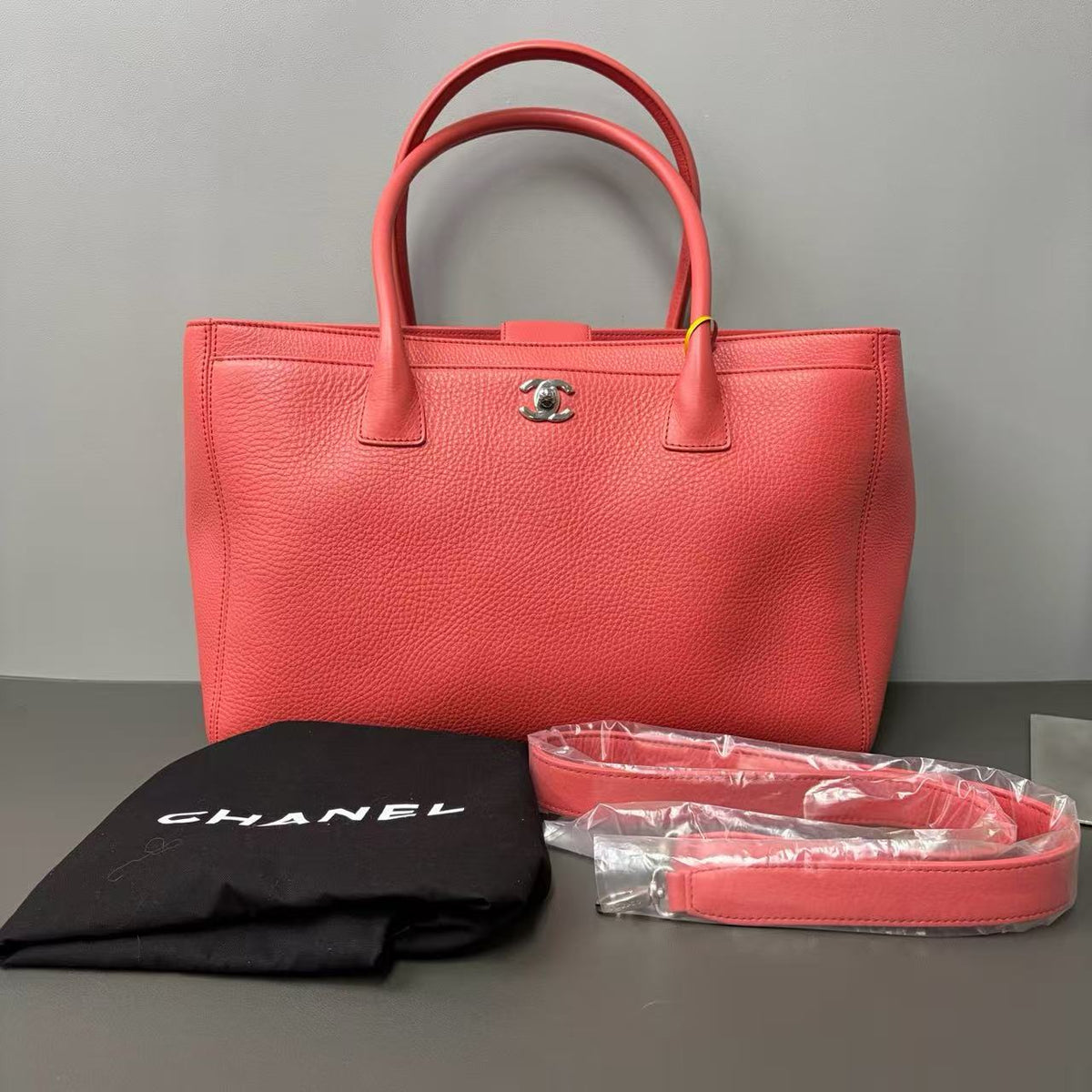 Chanel Executive Cerf Tote Twins LDZ1531