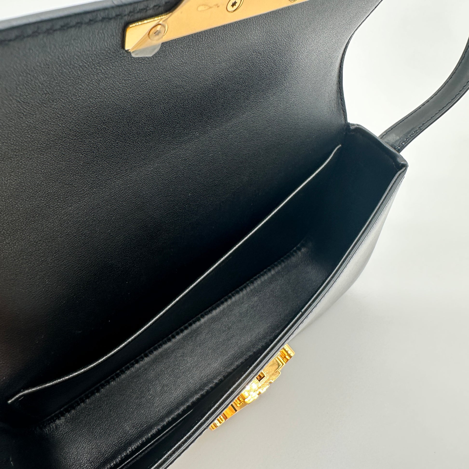 Shiny Calfskin Triomphe Shoulder Bag Black