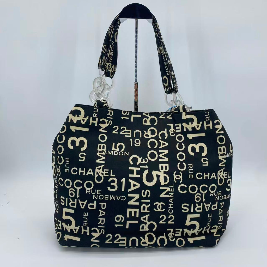 31 Rue Cambon Beach Tote