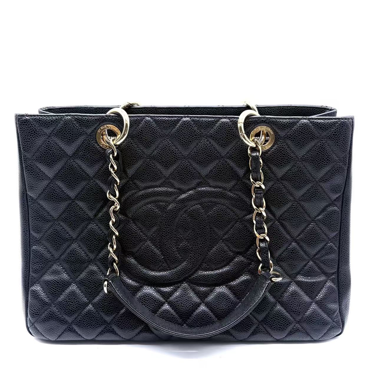 Grand Shopping Tote Quilted Caviar