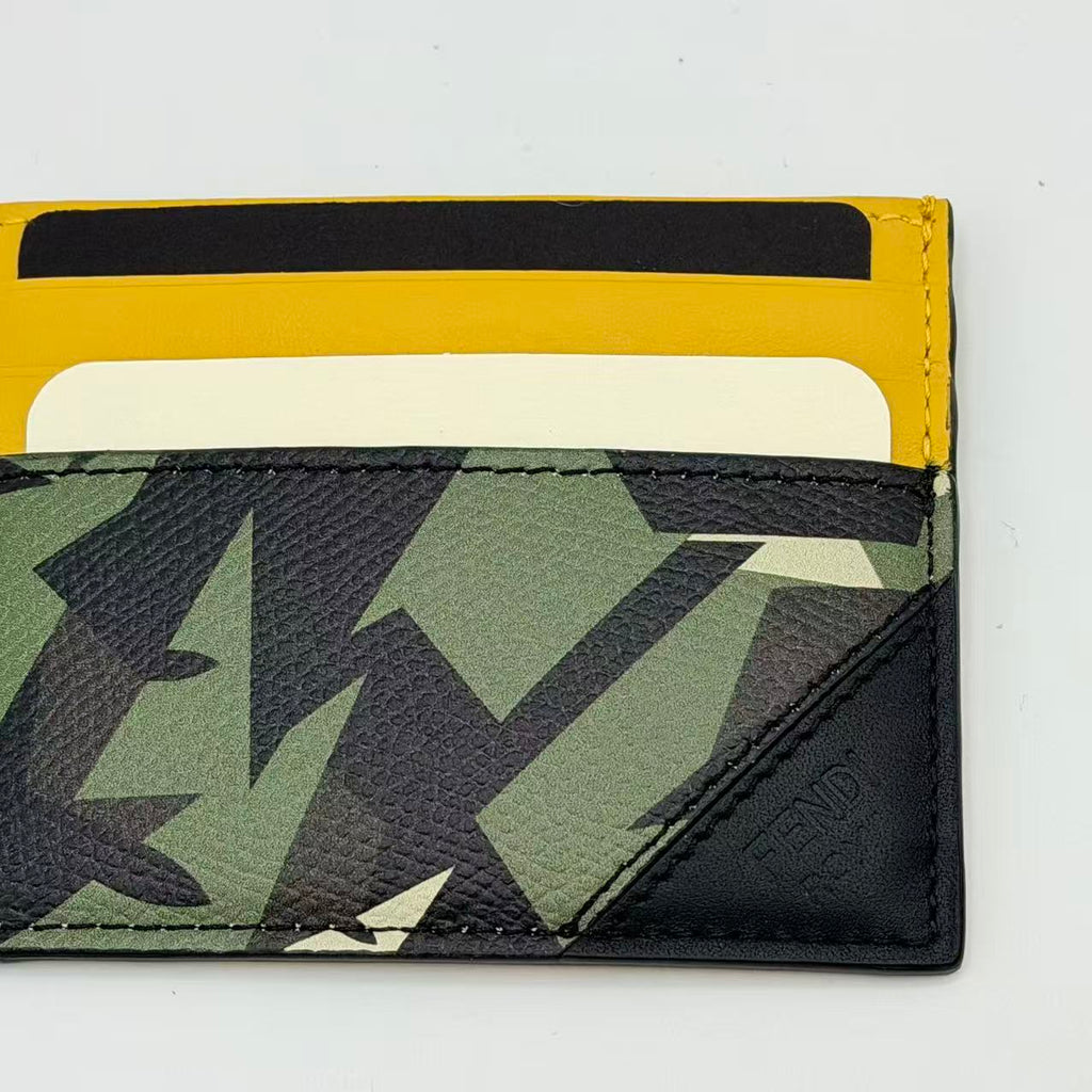 Camouflage Bugs Print Calf Leather Military Green Card Case