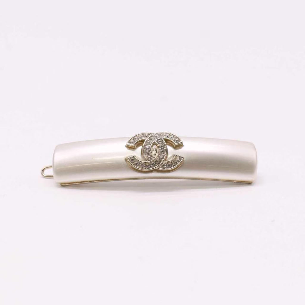 Chanel White Resin Strass CC Hair Barrette twins LDZ743