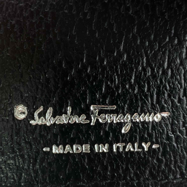 Ferragamo black wallet W23491