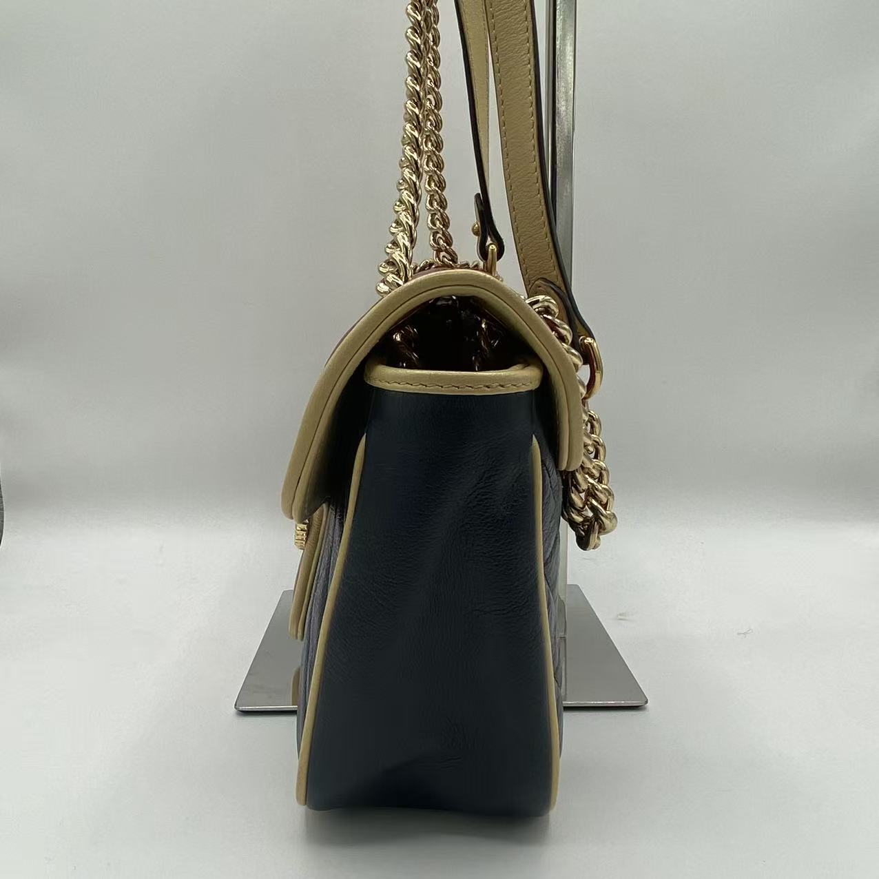 GG Marmont Shoulder Bag