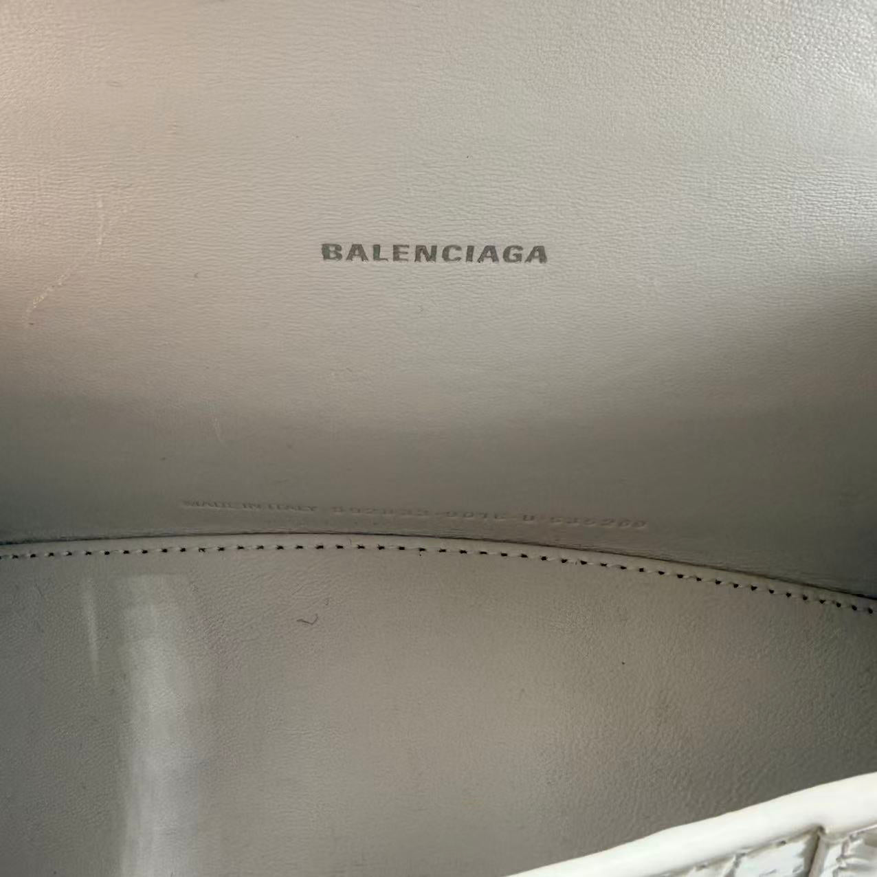 Hourglass Handbag Xs in White shiny crocodile embossed calfskin