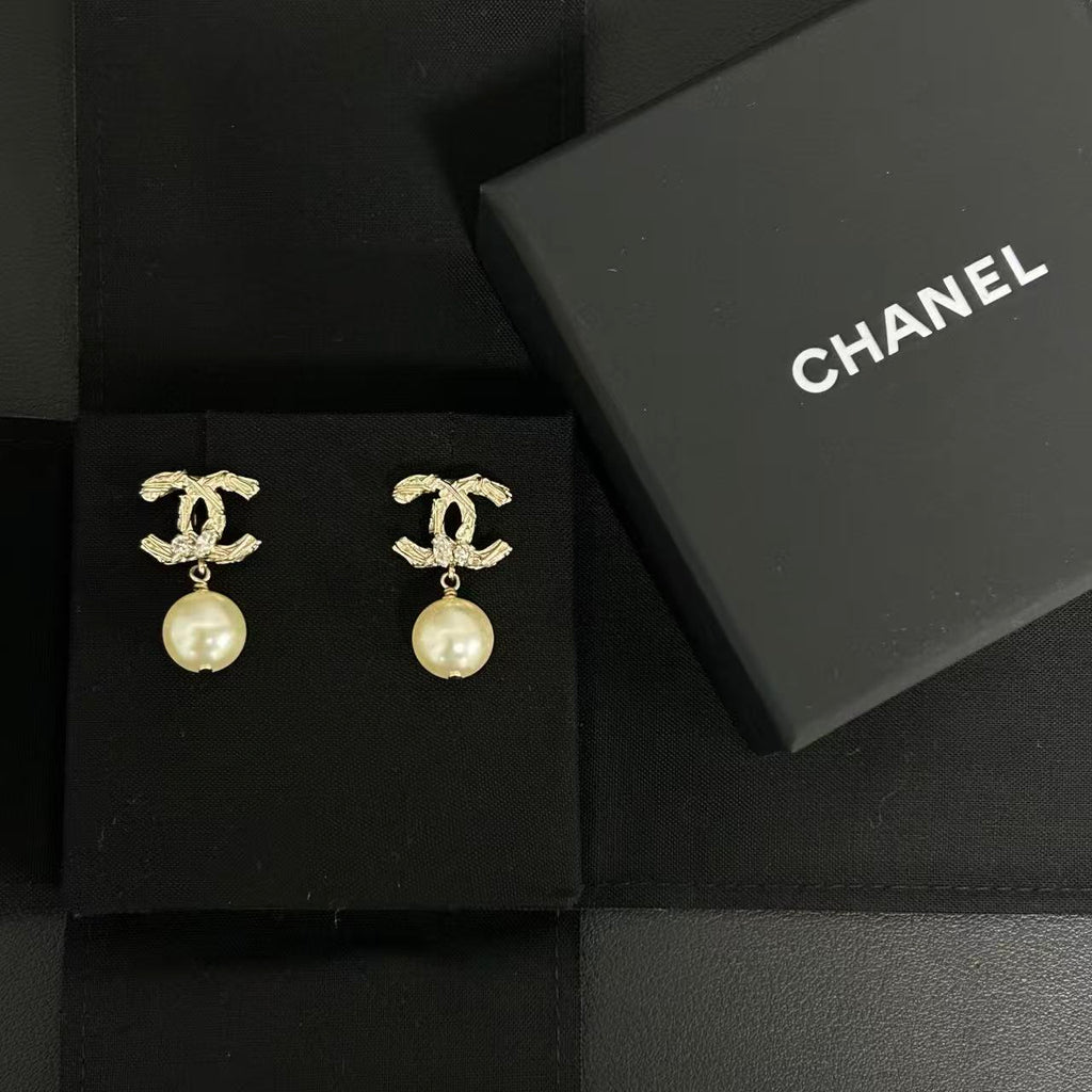 CC Drop Earrings Metal with Faux Pearls Twins LDJ3473