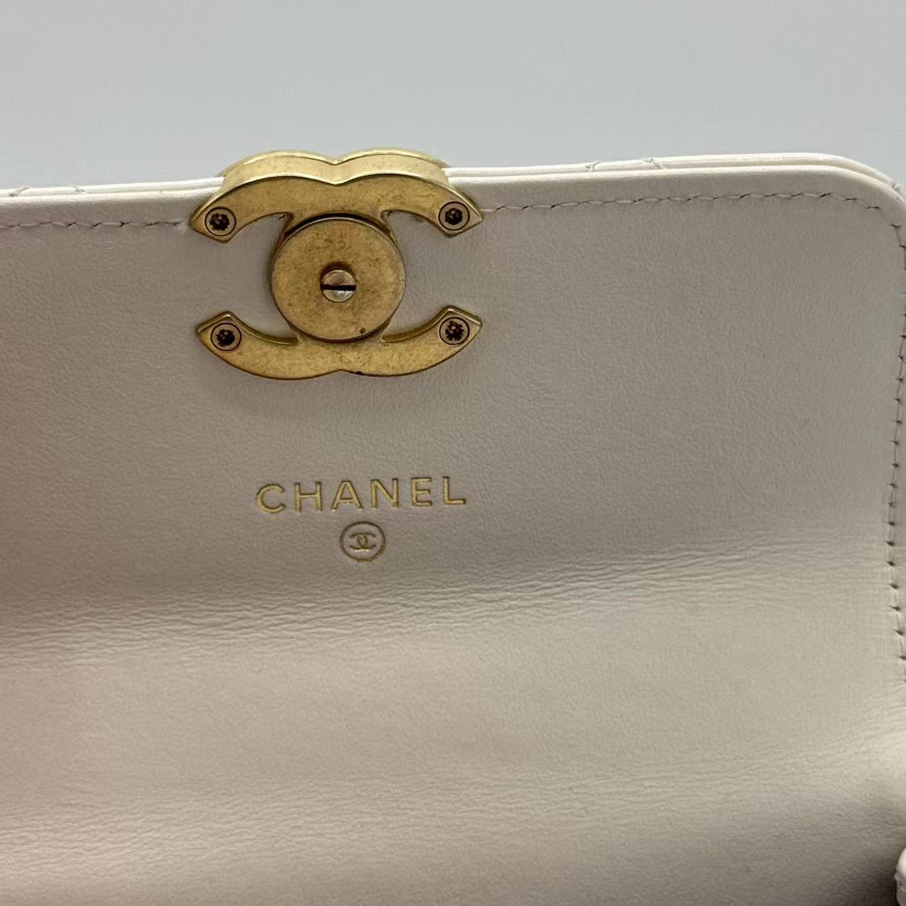 Chanel  Calfskin Quilted Perfect Fit Coin Purse With Chain White