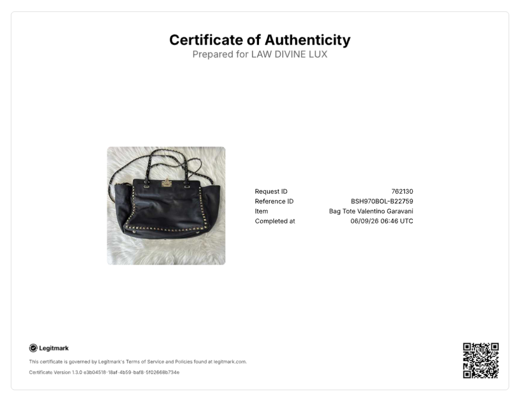 Valentino Garavani Rockstud Medium Tote B22759