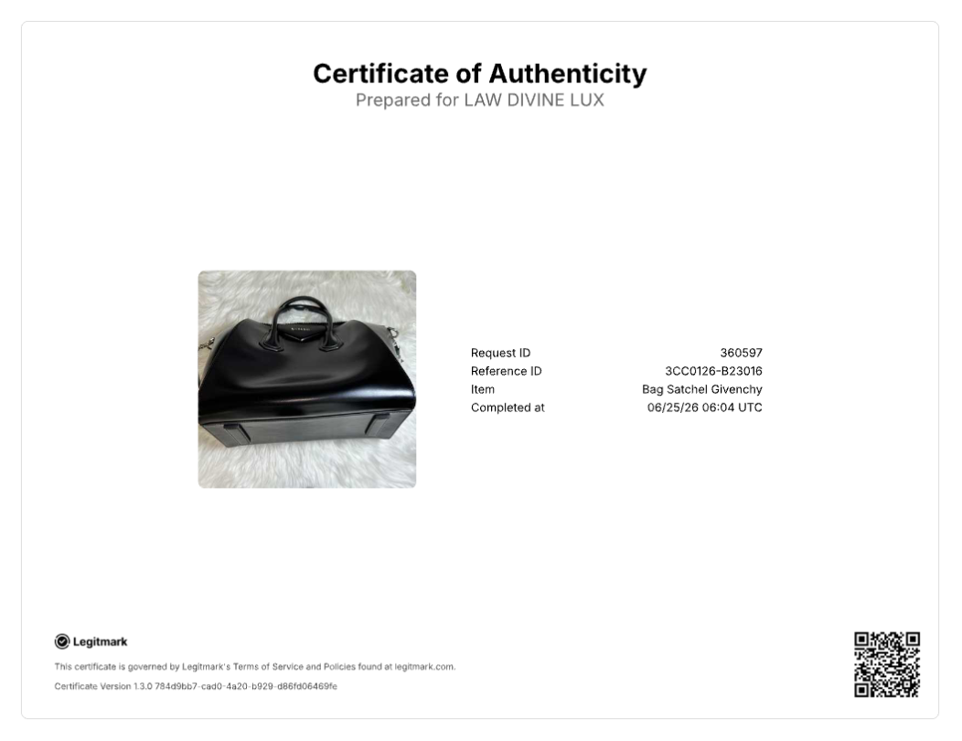 Givenchy Medium Antigona Bag in Box B23016