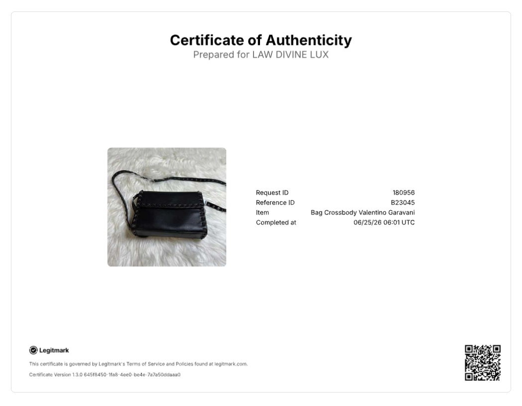Valentino Garavani Rockstud Smooth Leather Flap Crossbody Bag B23045