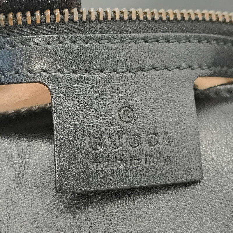 Gucci GG Marmont Medium Matelassé Shoulder Bag