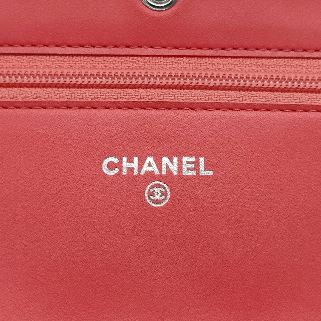Wallet on Chain Quilted Patent