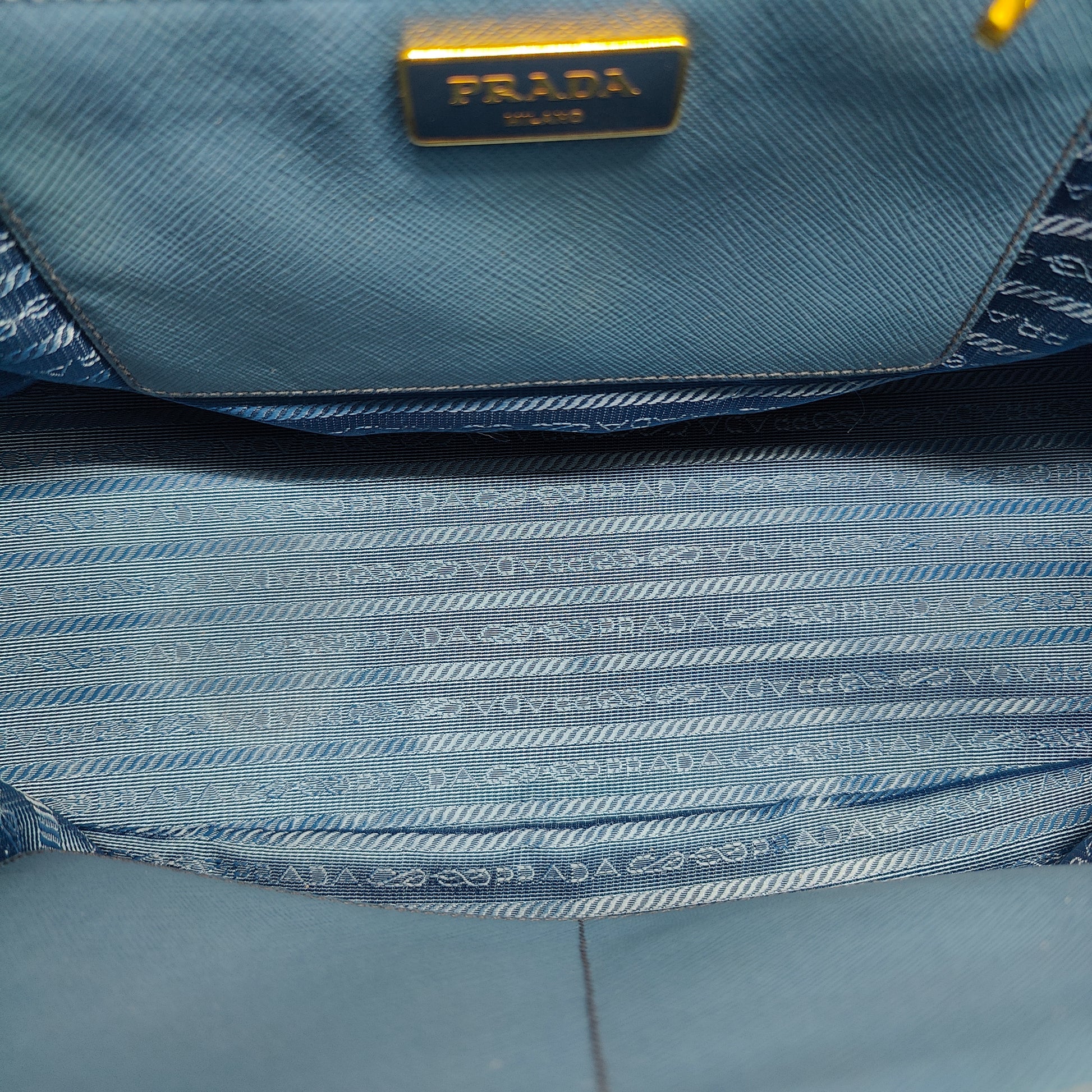 Galleria Double Zip Tote Saffiano Leather Medium