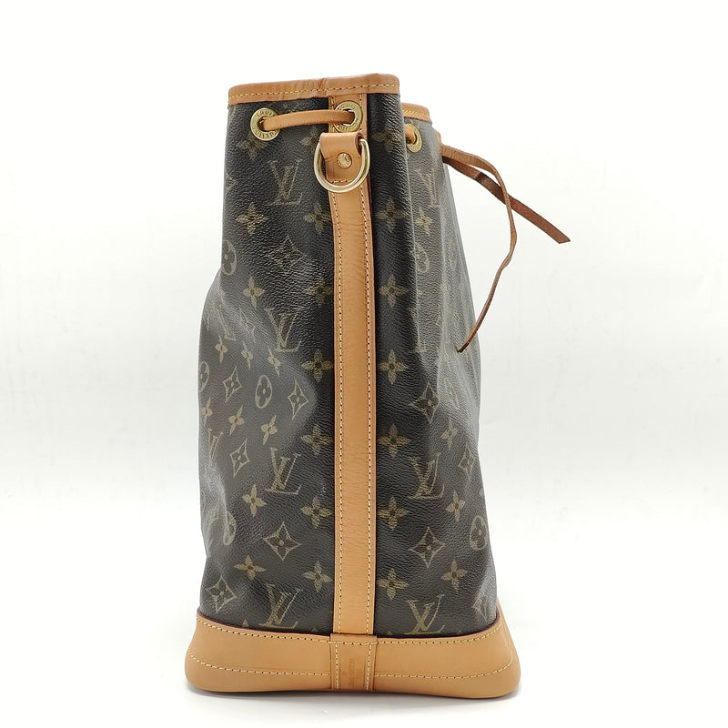 Noe Handbag Monogram Canvas BB