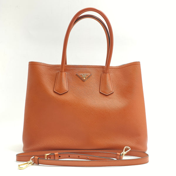 Turnlock Cuir Twin Tote Saffiano Leather Medium