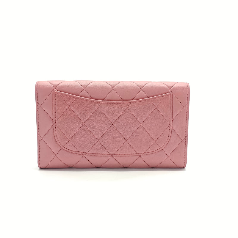 Interlocking CC Logo Trifold Wallet