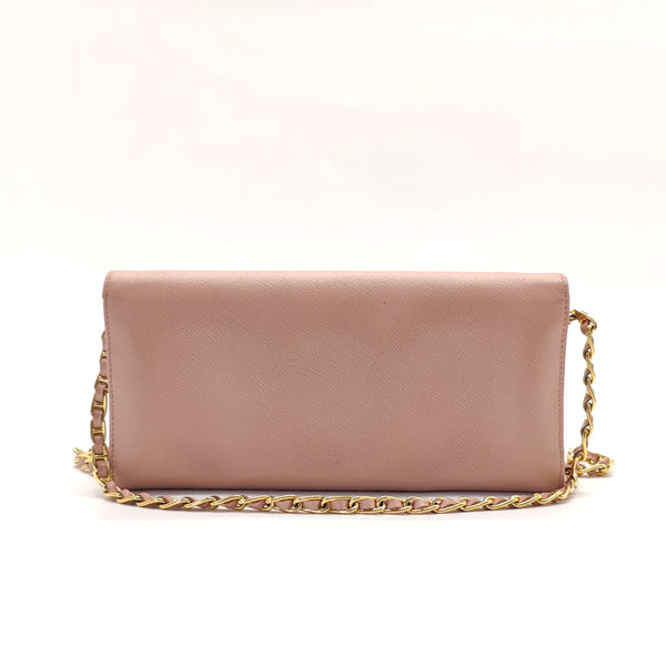 Saffiano Metal Oro Chain Wallet Cammeo