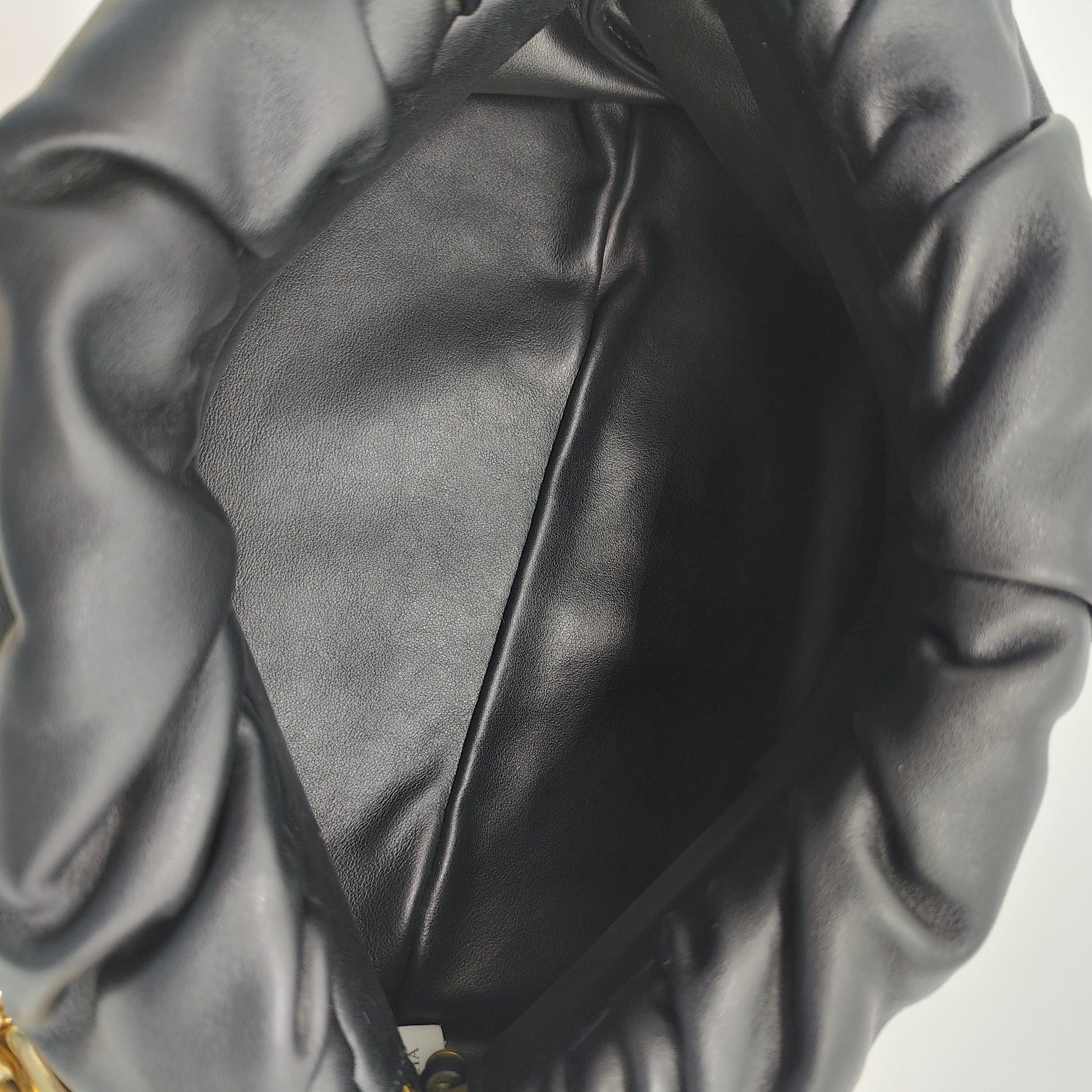 The Chain Pouch Leather