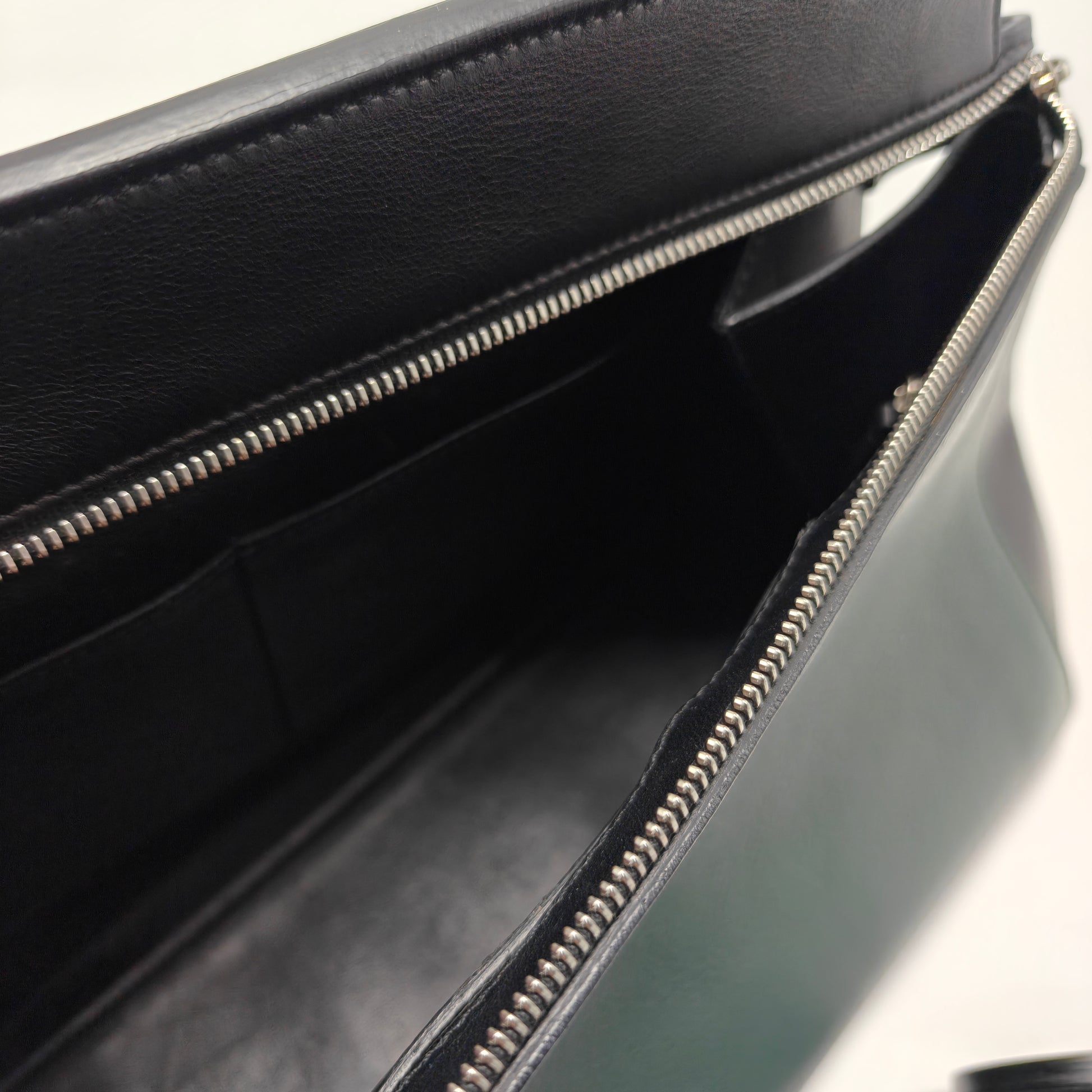 Grained Calfskin Large Bi-Color Edge Shoulder Bag