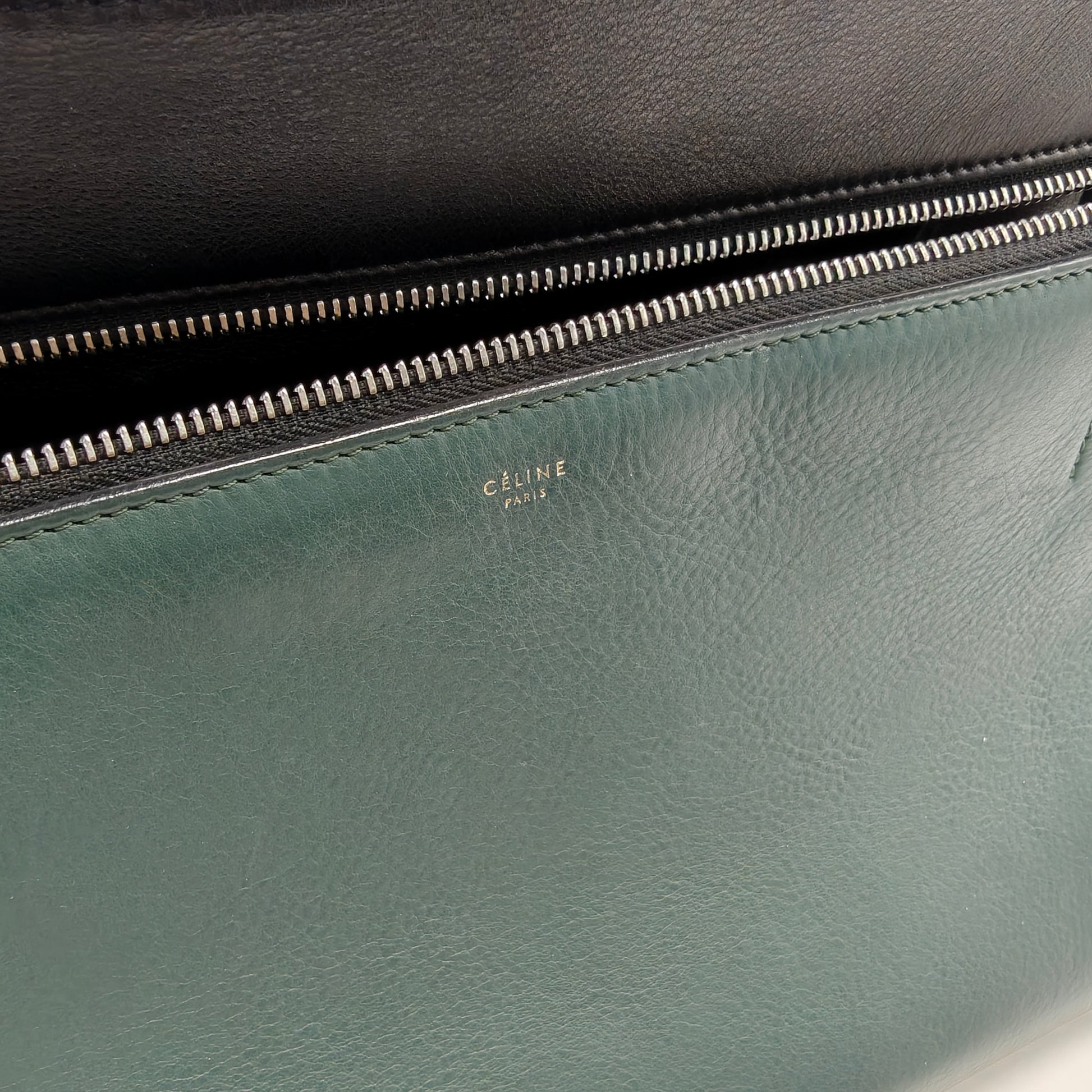 Grained Calfskin Large Bi-Color Edge Shoulder Bag