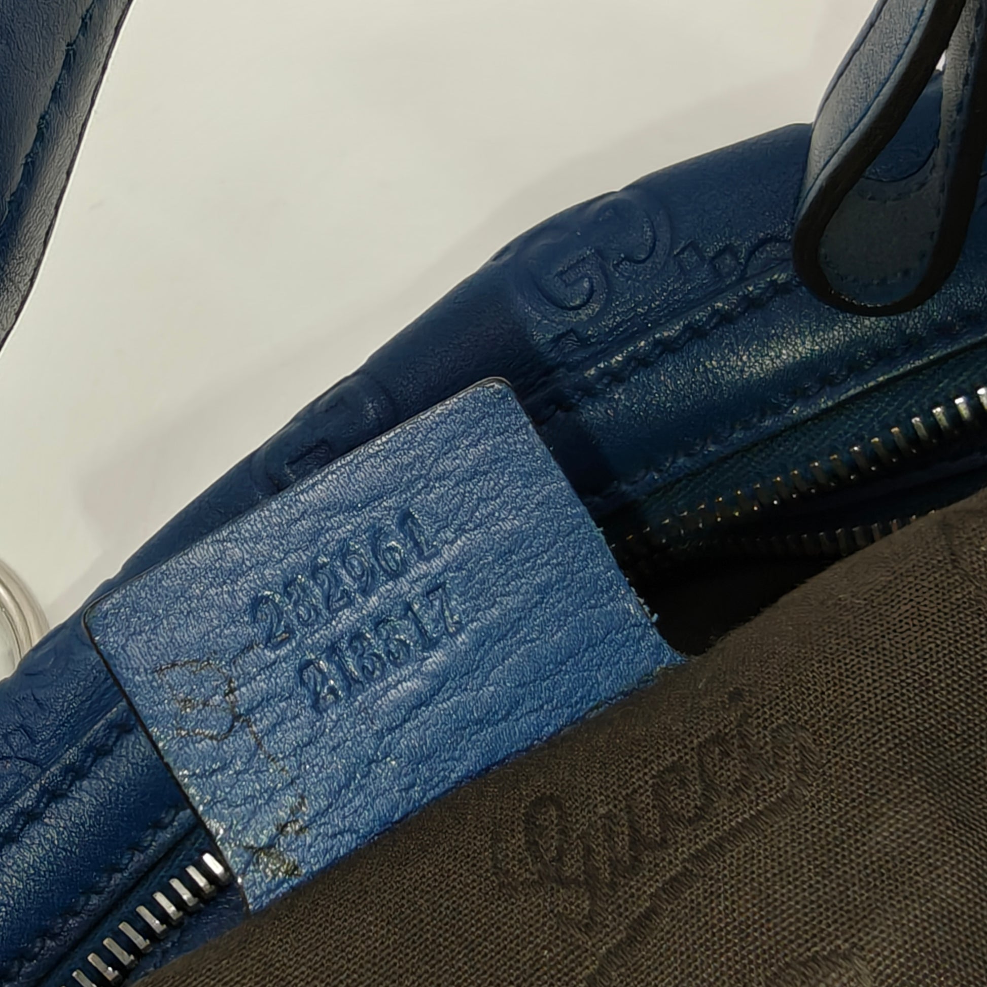 Guccissima Medium Icon Bit Hobo Blue
