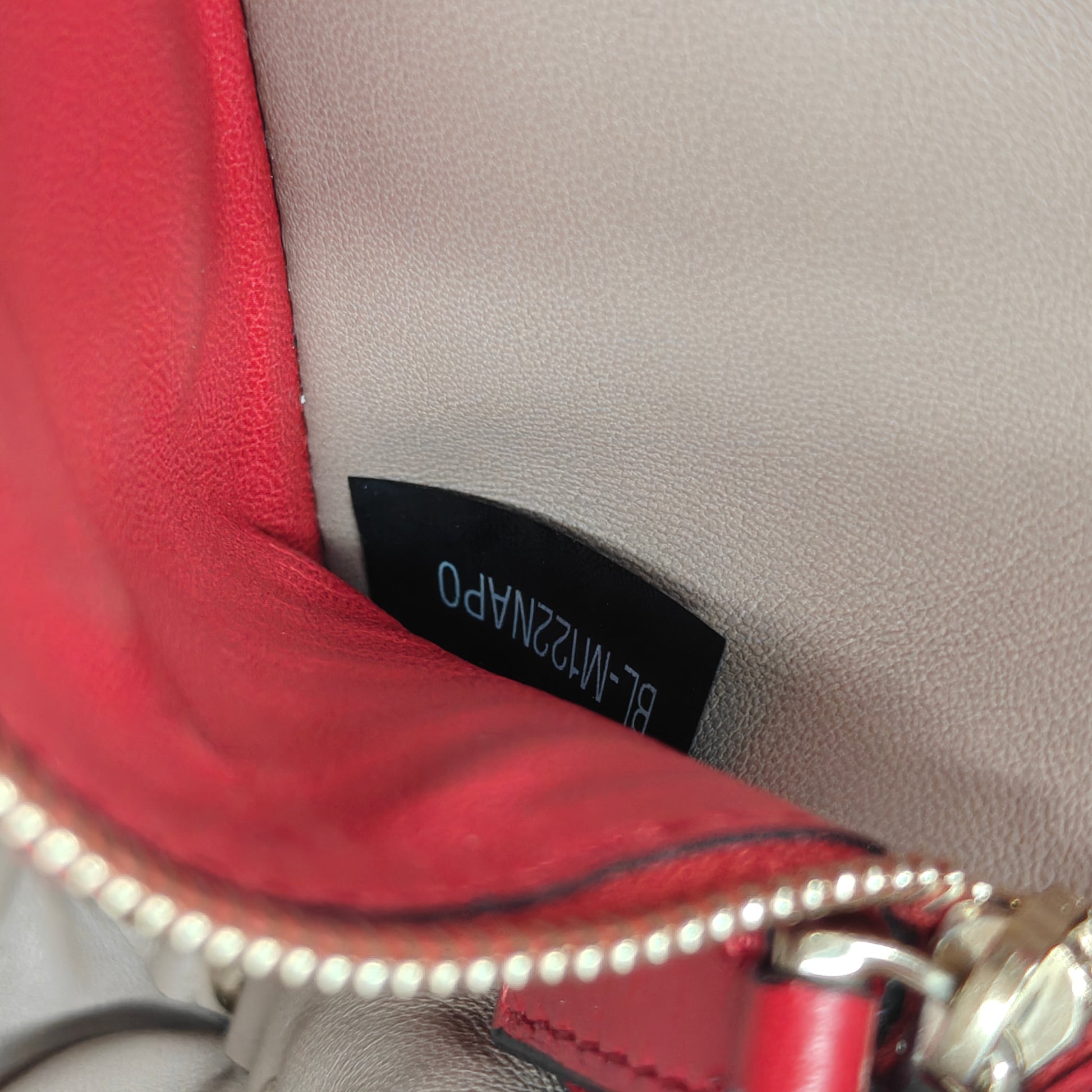 Lambskin Medium Rockstud Spike Shoulder Bag Gisel