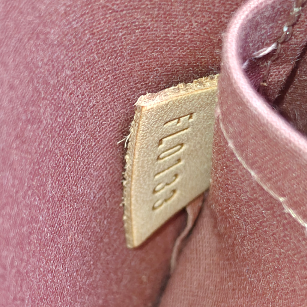 Monogram Vernis Alma PM