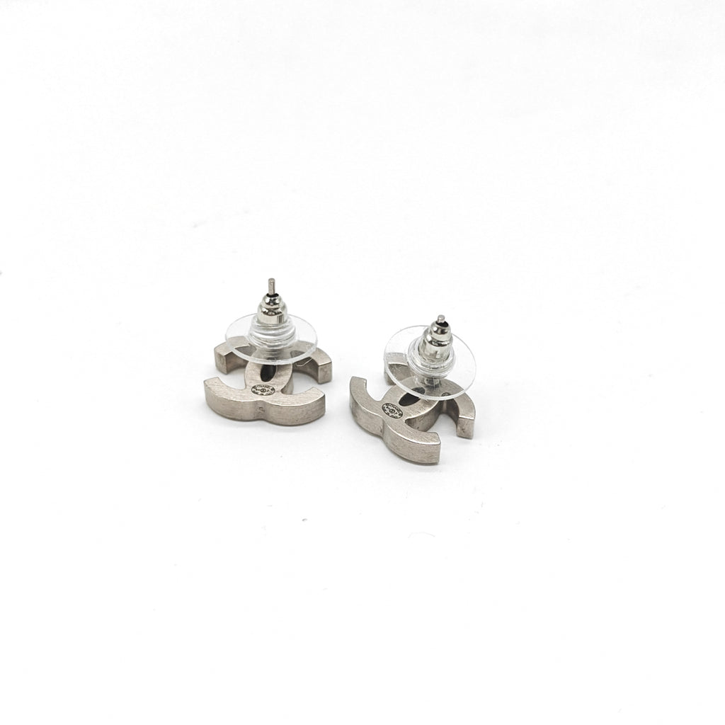 Chanel Baguette Crystal CC Stud Earrings W21525